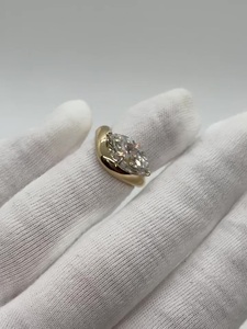 Bague de fiançailles et de mariage solitaire en diamant de laboratoire taille marquise 2 carats, monture clos en or jaune 14 carats, pour bijoux fins de luxe certifiés - Product Image 3