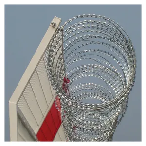 하이 퀄리티 아연 도금 와이어 울타리를위한 맞춤형 크기 1.8mm 철조망 아연 코팅 철조망 높은 인장