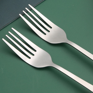 Cuillère et fourchette créatives en acier inoxydable, motif ours de dessin animé, design haut de gamme, pour café et fruits, cadeau. - Product Image 4