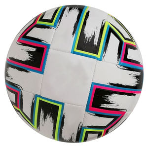 ลูกฟุตบอลเย็บด้วยเครื่องจักร ยี่ห้ออาฮีร่า สปอร์ต ดีไซน์คลาสสิก ทนทาน ผลิตจาก PU น้ำหนักเบา เป็นมิตรกับสิ่งแวดล้อม พร้อมตัวเลือกปรับแต่งสำหรับการใช้งานกลางแจ้ง - Product Image 3