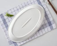 Assiettes de Dîner Blanches Modernes en Céramique pour Restaurants, Forme Ovale, Vente en Gros