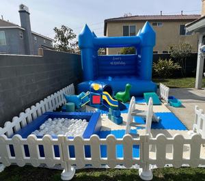 Terrain de jeu bleu et blanc pour fête d'<span class=keywords><strong>anniversaire</strong></span> en gros, <span class=keywords><strong>voiture</strong></span> à balles intérieure et extérieure, équipement de jeu souple pour <span class=keywords><strong>location</strong></span> de fête - Product Image 4