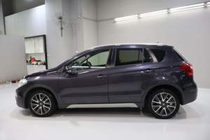 Suzuki <span class=keywords><strong>SX4</strong></span> S-<span class=keywords><strong>Cross</strong></span> SUV 2016, Benzina, Sedili in Pelle, Cambio Automatico, Bassa Manutenzione, Pronta per l'Avventura Urbana, Euro VI, Luci LED - Product Image 3