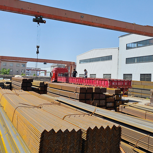 Cornière en acier laminé à chaud de 6 mètres A36 S275JR S355 EN Q345, barre en L en <span class=keywords><strong>fer</strong></span> galvanisé 40x40 70x70 63x63 <span class=keywords><strong>50x50</strong></span>, cornière en acier - Product Image 5
