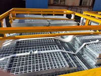 Grille en acier au carbone avec plaque de protection