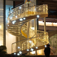 Escalier en colimaçon en acier de luxe léger pour extérieur, idéal pour duplex, loft et villa