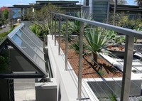 Poteaux de balustrade d'escalier modernes en acier inoxydable robuste, vente chaude directe usine
