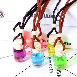 Deodorante per Auto Più Venduto da 8ml, Bottiglia di Vetro con Clip per Bocchetta di Ventilazione, Ciondolo Appeso con Profumo Liquido alla Lavanda e Rosa - Product Image 3