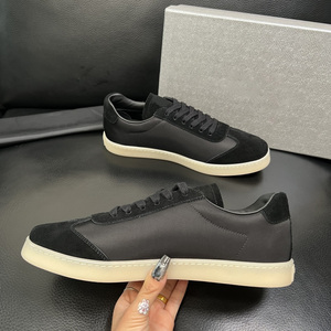 Mocasines de cuero de lujo para hombre, zapatos casuales de piel de vaca de alta calidad, suaves y cómodos, zapatos de vestir para negocios, sin cordones. - Product Image 1
