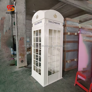 Cabine téléphonique blanche avec livre d'or audio, téléphone londonien, cabine téléphonique pour mariage, décoration d'événements de mariage - Product Image 2