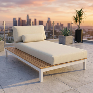 Lit de repos d'extérieur moderne et minimaliste avec structure en teck et coussins en polyester beige, dossier solide, conçu pour une utilisation sur sol dur - Product Image 3