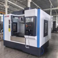 Centro de Mecanizado Vertical CNC VMC855 de 3 Ejes con Husillo BT40, Fresadora CNC para Moldes, Piezas de Automóviles, Herrajes y Metal de Precisión