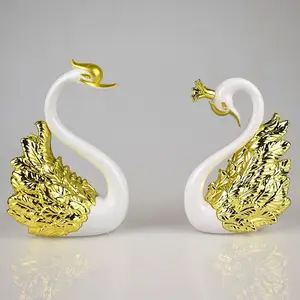 Electroplated Swan Flamingo Ornament Cake Decoration Crown King Queen Couple Swan Baked Dessert Cake Decoration