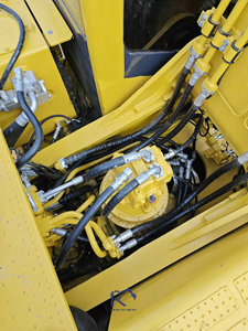 Excavadora de cadenas usada Komatsu PC450 de 45 toneladas en excelentes condiciones, modelo 2020, motor en venta, 1 año de servicio posventa - Product Image 4