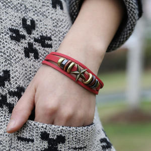 Brazalete Punk de Cuero Vacuno para Hombre y Mujer, Brazalete con Remaches y Estrellas Antiguas, Brazalete de Cuero Genuino con Pentagrama - Product Image 2