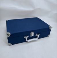 Boîte rigide carrée en papier kraft recyclable et écologique personnalisée, avec laminage mat, gaufrage, doublure en éponge argentée pour cadeau