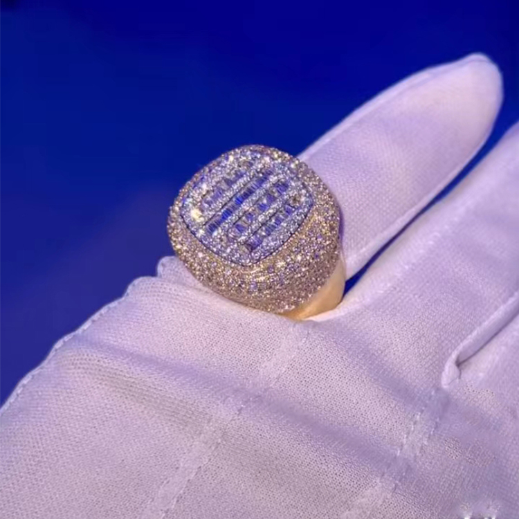 มอยซาไนต์บาแกตต์สีเหลือง