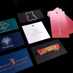Logotipo de estampado de oro personalizado, <span class=keywords><strong>tarjeta</strong></span> de visita, venta <span class=keywords><strong>directa</strong></span> de fábrica, etiquetas colgantes de ropa de marca Gilt the Edge, etiquetas oscilantes de oro rojo - Product Image 2