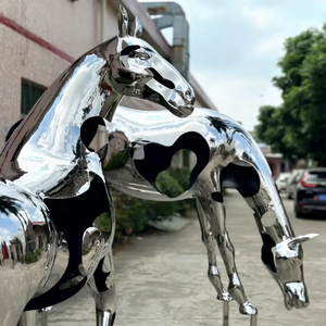 Escultura de Caballo Hueca de Acero Inoxidable Pulido a Espejo de Lujo, Arte Ecuestre Cortado con Láser (Calado) para Hoteles, Resorts y Plazas de Lujo - Product Image 1