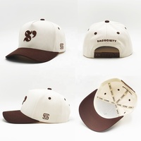 Gorra de béisbol estructurada de 5 paneles de última tendencia 2026 con frente de color contrastante para promoción de equipos, gorra de camionero de dos tonos personalizada