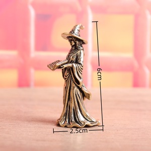 1 pieza <span class=keywords><strong>de</strong></span> latón, figura <span class=keywords><strong>de</strong></span> bruja leyendo, con personalidad femenina, para colección <span class=keywords><strong>de</strong></span> regalos, adorno artesanal creativo para té - Product Image 3