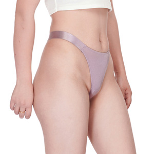 Nouvel ensemble de lingerie femme automne : culotte string taille basse personnalisable noire avec sequins et motif uni, exporté en Europe - Product Image 2