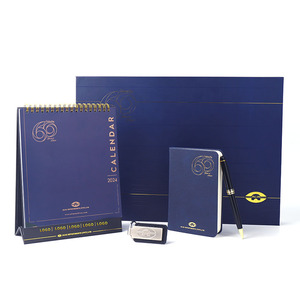 Logo personalizzato Novedades calendario da tavolo di lusso aziendale Notebook <span class=keywords><strong>regalo</strong></span> di natale anno nuovo anno <span class=keywords><strong>regalo</strong></span> 2024 <span class=keywords><strong>per</strong></span> <span class=keywords><strong>ufficio</strong></span> Set <span class=keywords><strong>regalo</strong></span> - Product Image 1