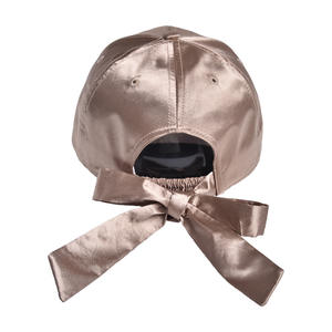 Casquette de baseball en satin pour femmes avec nœud papillon au <span class=keywords><strong>dos</strong></span> Surface brillante Casquette de baseball en satin avec nœud en ruban pour femmes - Product Image 3