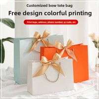 High-End Aangepaste Logo Dameskleding Handtas Corporate Kerst Nieuwjaar Souvenir Kraft Materiaal Gecoate Papieren Zakken