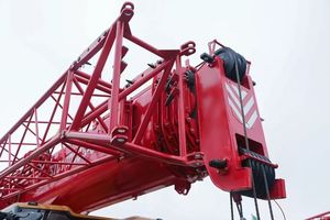 Grúa de Camión Amarilla Usada STC1000C5-8, Capacidad de Elevación Hidráulica de 100 Toneladas, Altura Máxima de 25 m, Alto Momento de Carga, para Construcción - Product Image 2