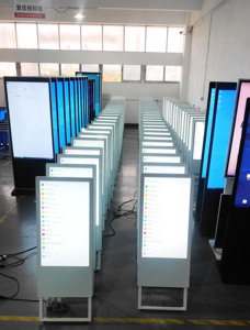32 43 inch kỹ thuật số biển quảng cáo Android LCD kiosk video Poster Thiết bị hiển thị di động <span class=keywords><strong>media</strong></span> <span class=keywords><strong>player</strong></span> cho cửa hàng - Product Image 2