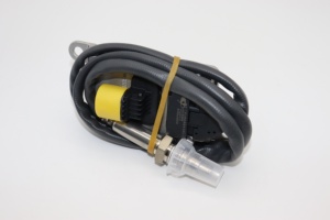 YC24F4-C 原装玉柴发动机配件卡车发动机部件氮氧化物传感器 - Product Image 5