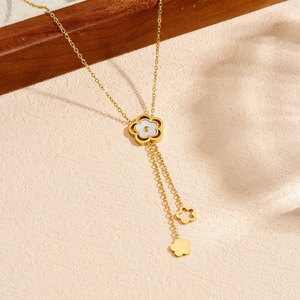 Stylish Hollow Flower Gold Plated White Shell Pendant Stainless Steel Necklace For Daily Wear Gift - Product Image 2