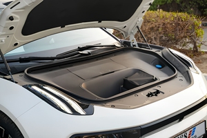 ZE EKR 001 AWD 2024, Vehículo Eléctrico de Lujo - Product Image 4