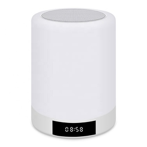 Portable Mini Bras Horloge LED Lumière Bluetooth Haut-Parleur Avec <span class=keywords><strong>Carte</strong></span> <span class=keywords><strong>TF</strong></span> <span class=keywords><strong>32</strong></span> <span class=keywords><strong>GO</strong></span> Pour La Maison - Product Image 1
