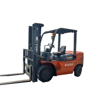 รถยกดีเซล 5 ตัน คุณภาพสูง พร้อมระบบไฮดรอลิกย้ายด้านข้าง และยางตัน สำหรับขาย - Product Image 1