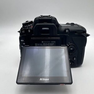 Cámaras <span class=keywords><strong>Nikon</strong></span> <span class=keywords><strong>D7500</strong></span> DSLR Usadas al por Mayor, Kit con Lente VR de 18-105 mm, 20.9MP, Video 4K UHD, SnapBridge, Calidad Premium, Reacondicionadas para Reventa - Product Image 3