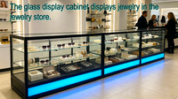 Vitrine en verre avec éclairage LED RGB et cadre en aluminium noir pour figurines, bijoux, lunettes de soleil. Étui de présentation multifonctionnel pour cartes à collectionner