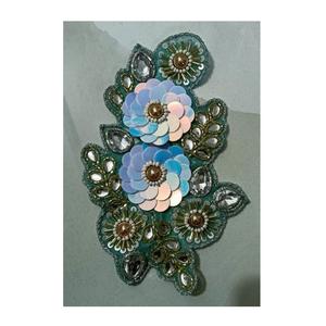 Meilleure vente de patchs en strass perlés faits à la main accessoires de conception de broderie patch applique à vendre - Product Image 1