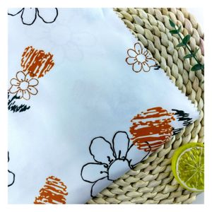 Vente en gros 100% polyester satin <span class=keywords><strong>imprimé</strong></span> floral soie douce pour vêtements pour filles vêtements de nuit et sacs-tissu d'impression numérique - Product Image 1