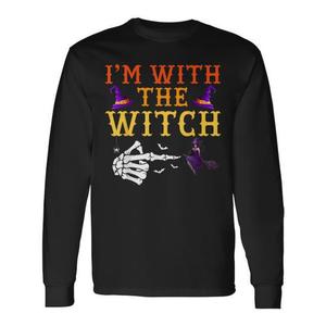 T-shirt à manches longues pour couple, costume d'Halloween « I'm With The Witch » - Product Image 1