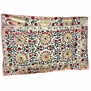 Cubrecama Suzani Kantha Vintage, Bordado a Mano, Estilo Bohemio, No Tejido, 100% Algodón, para Sofá - Product Image 2