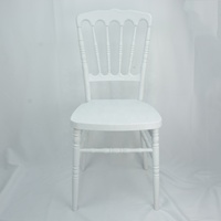 Chaise Napoléon en résine blanche de haute qualité pour événements, capacité de 450 kg (1000 lb), idéale pour les banquets de mariage et les réceptions d'hôtels de luxe