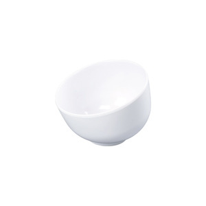 Vaisselle de restaurant en mélamine blanche : bol incliné pour laitues et légumes verts ; récipient commercial créatif pour condiments et assaisonnements - Product Image 2