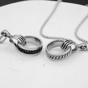 힙합 핸드 홀딩 링 스테인레스 스틸 펜던트 목걸이 빈티지 해골 핸드 홀딩 링 목걸이 남성용 - Product Image 1