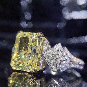Anello Statement a Forma Quadrata, Design Classico, Anello da Dito per Donne - Product Image 2