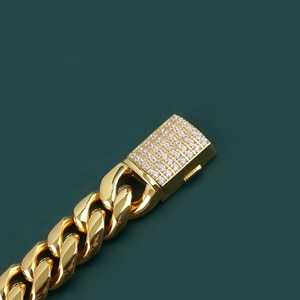 Pulseras de Eslabones Cubanos de Acero Inoxidable, Joyería Estilo Miami, Chapado al Vacío PVD en Oro de 18K, Botón con Diamantes de Circonita - Product Image 3
