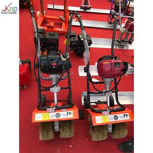 מכונת הסרת אבנית ידנית בנזין ישירות מהמפעל, מברשת תיל מתכווננת להסרת חלודה, הסרת חלודה מקירוי רעפים - Product Image 6