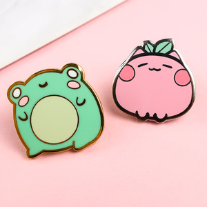 Set de Pins Esmaltados con Diseño Libre, Impresión de Anime a Todo Color, Temática de Psicología, Salud Mental y Farmacia - Product Image 4