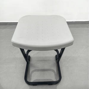 Escritorio Individual para Estudiantes con Superficie de Plástico y Estructura Metálica 400x600x750mm, Duradero para Uso Escolar, Diseño Minimalista - Product Image 5